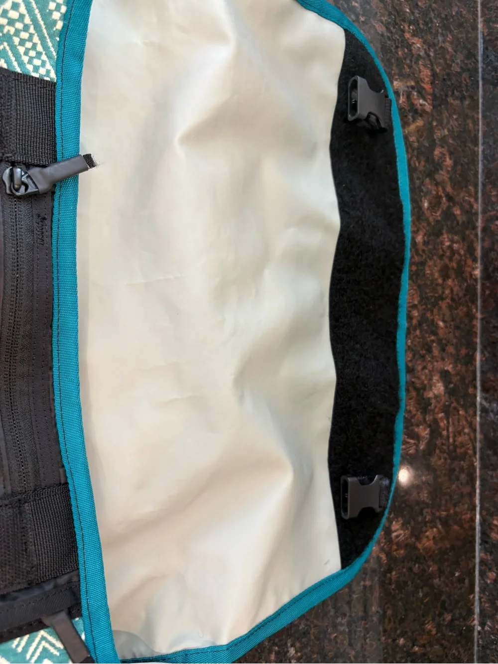Like NEW- Timbuk2 Teal and White Geometric Messenger Bag